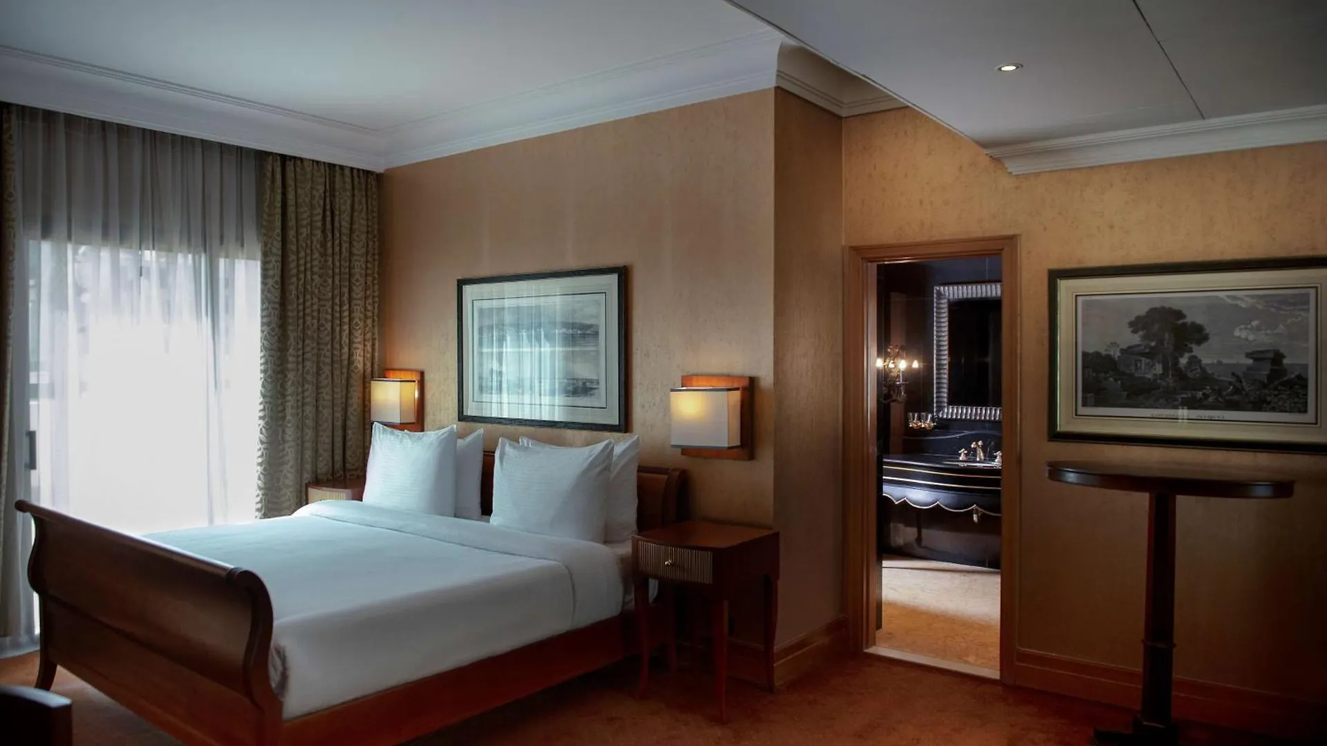 Radisson Blu Martinez Beirut Hotel