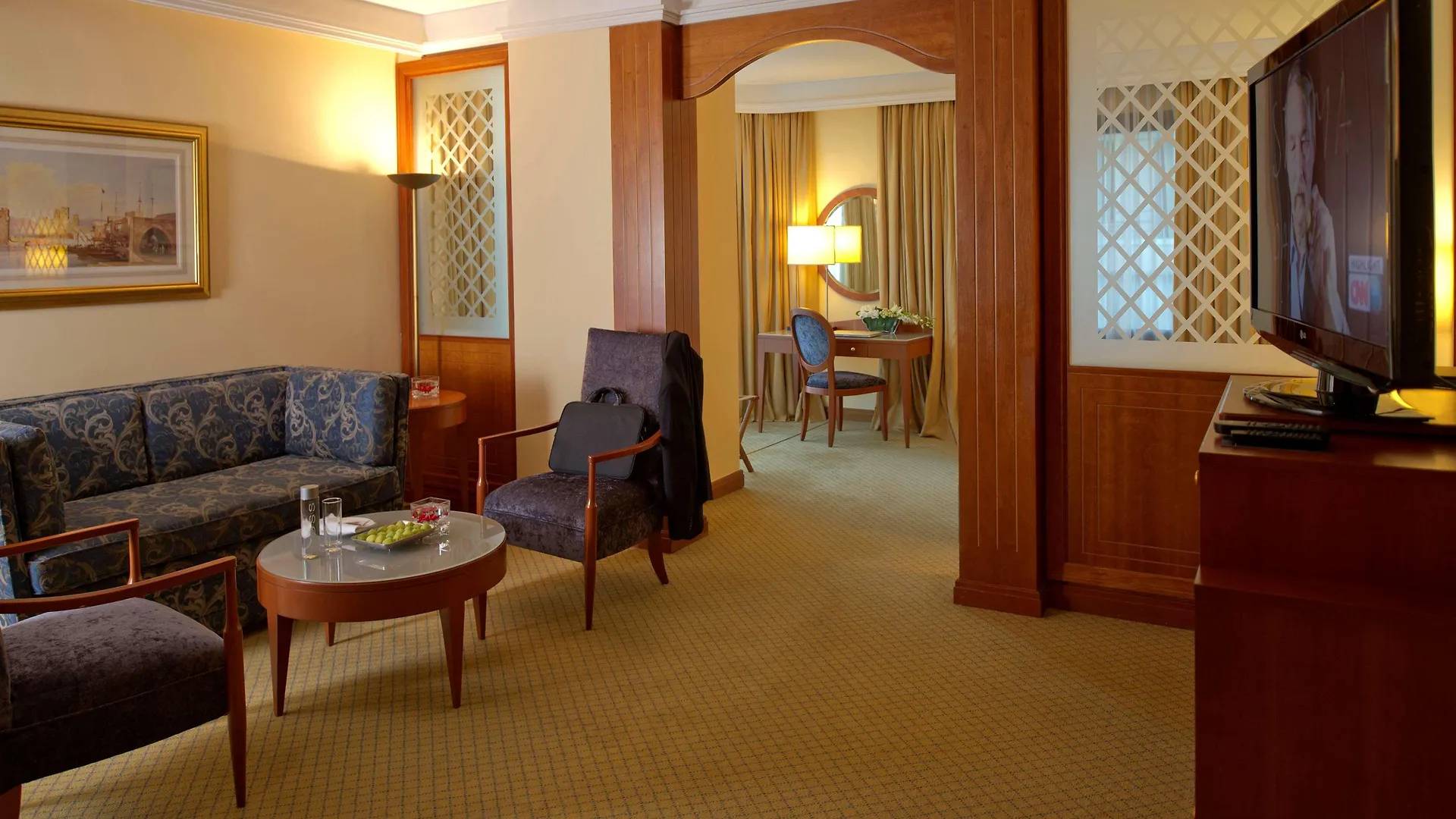 Hotel Radisson Blu Martinez Beirut