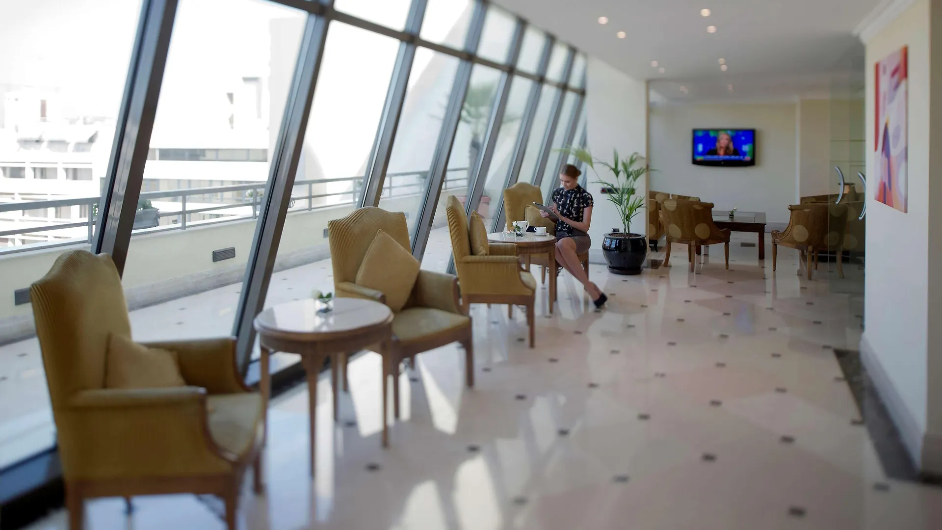 Hotel Radisson Blu Martinez Beirut