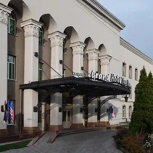 Hotel Grand Tien Shan