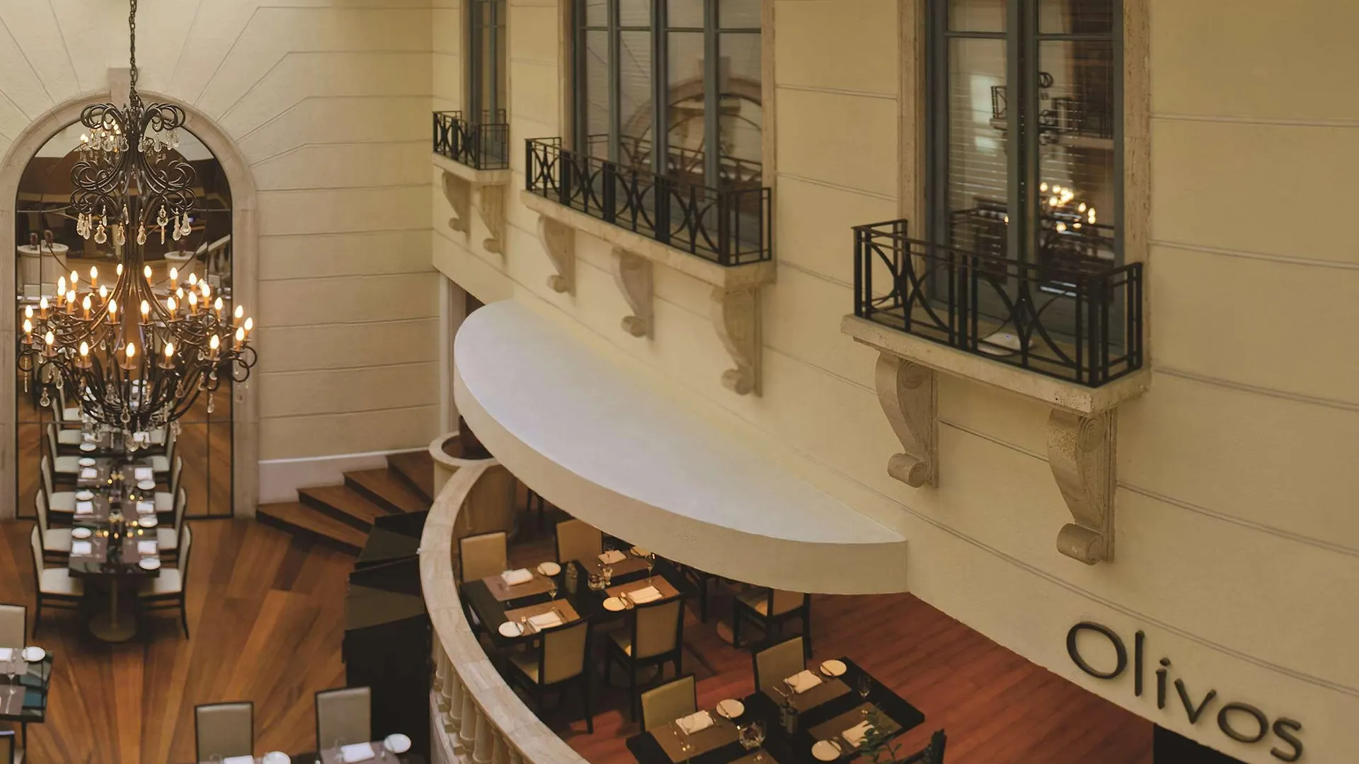 Отель Radisson Blu Martinez Бейрут 5*,