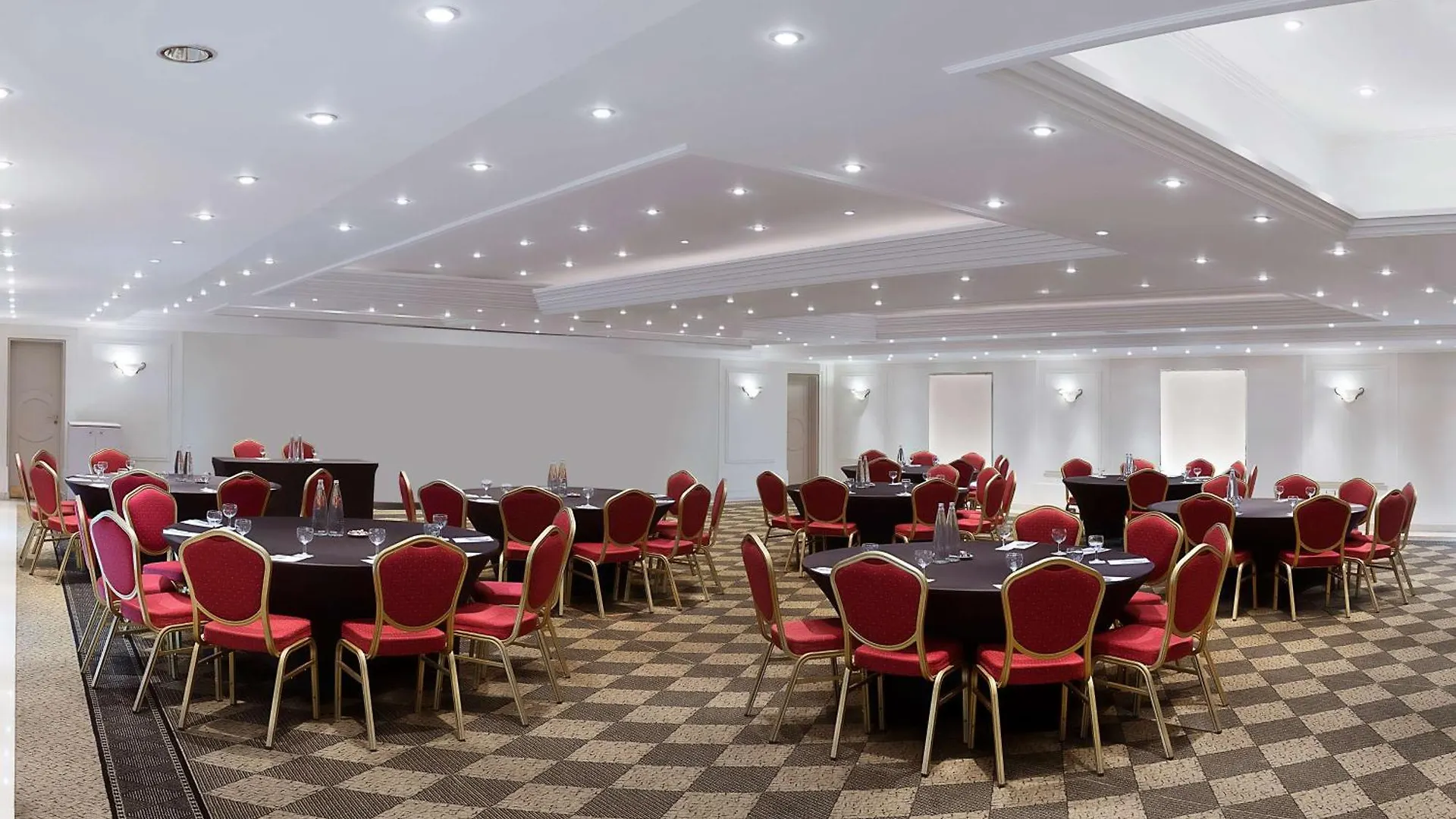 Radisson Blu Martinez Beirut Hotell