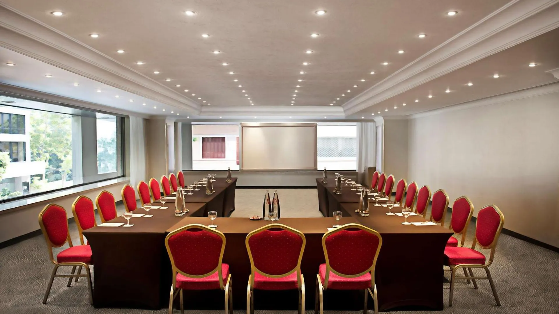 Radisson Blu Martinez Beirut Hotell 5*,  Libanon
